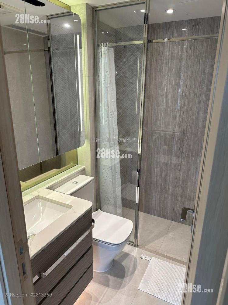 K. Summit Rental 3 Bedrooms , 2 Bathrooms 762 ft²