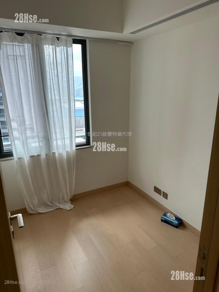 K. Summit Rental 3 Bedrooms , 2 Bathrooms 762 ft²