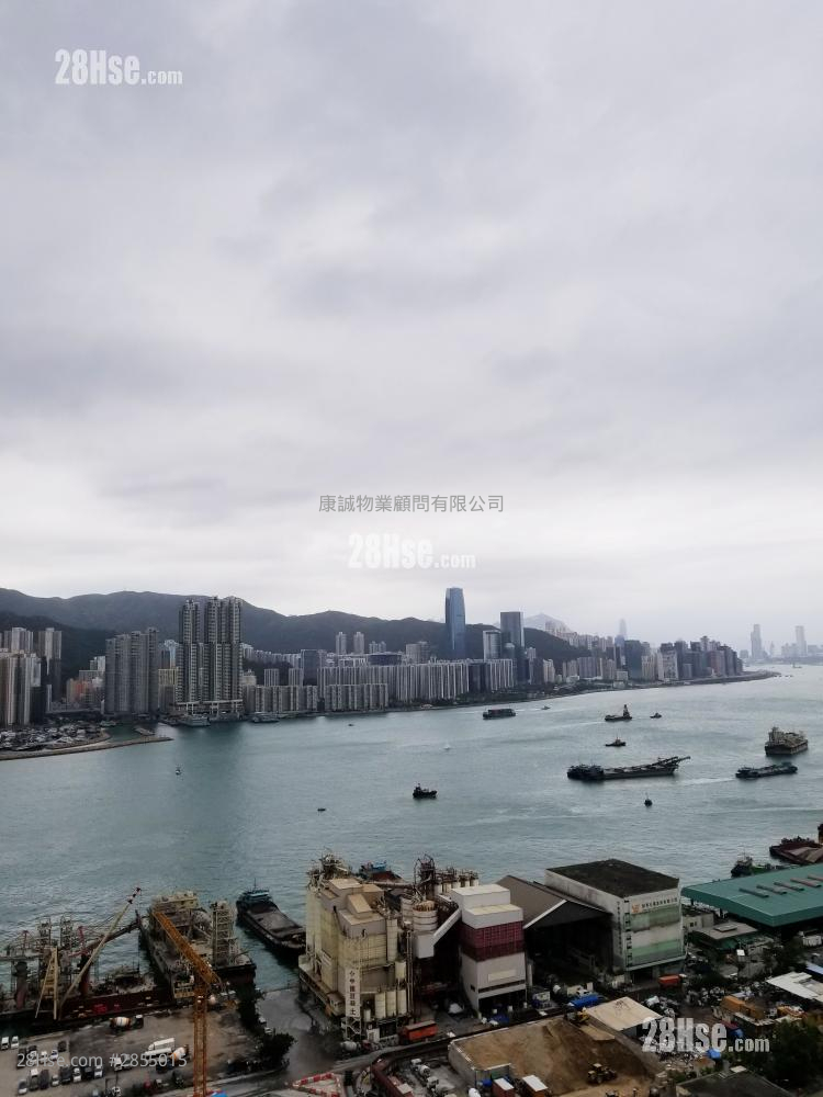 Ocean One Sell 2 Bedrooms , 2 Bathrooms 559 ft²