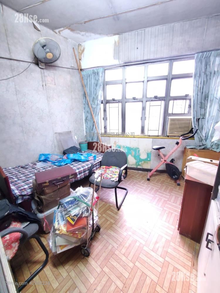 馬頭圍道191-195號  售盤 2 房 , 1 浴室 494 平方呎