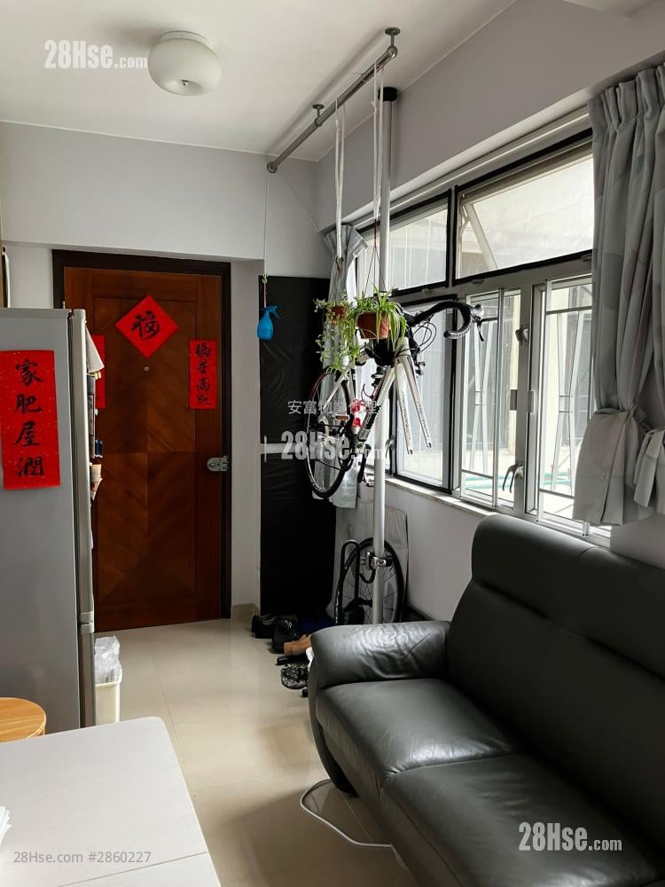 Fu Shing Building Sell 1 bedrooms , 1 bathrooms 246 ft²