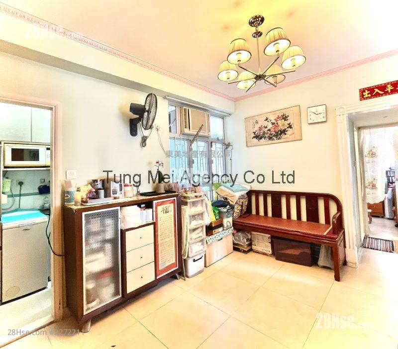 Lok Moon Mansion Sell 2 bedrooms , 1 bathrooms 424 ft²