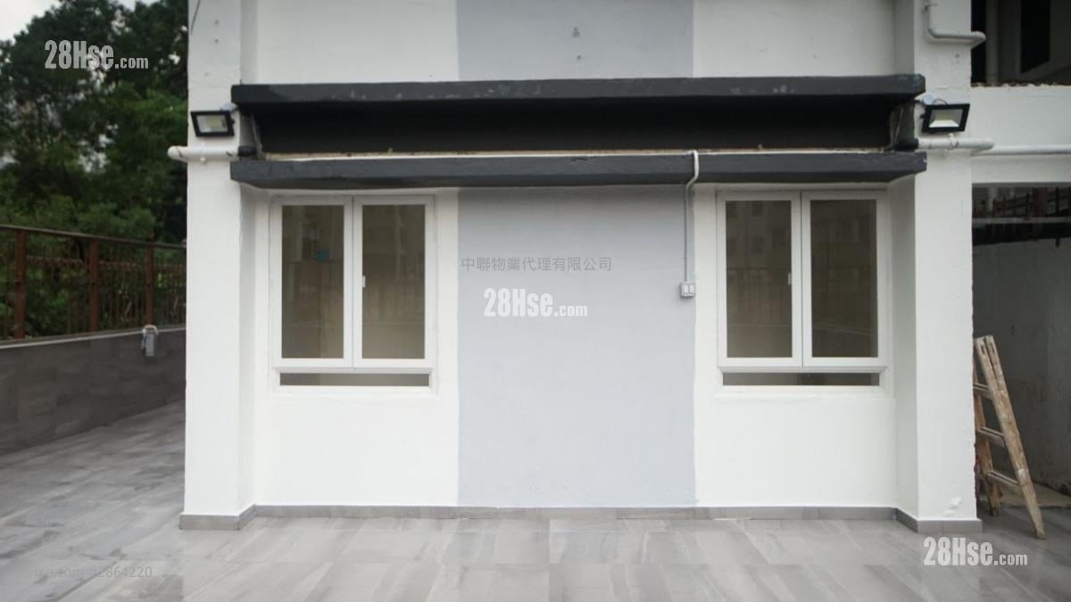 Yuet On Building Sell 2 Bedrooms , 1 Bathroom 363 ft²