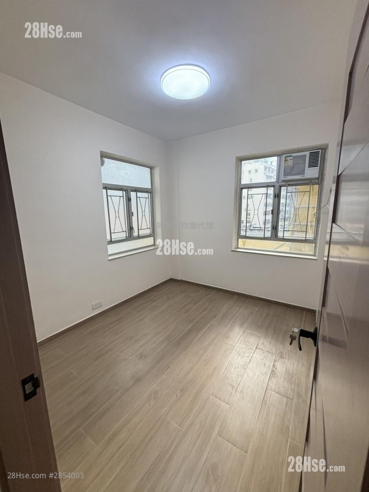 华尔大厦 租盘 3 房 , 2 浴室 703 平方尺