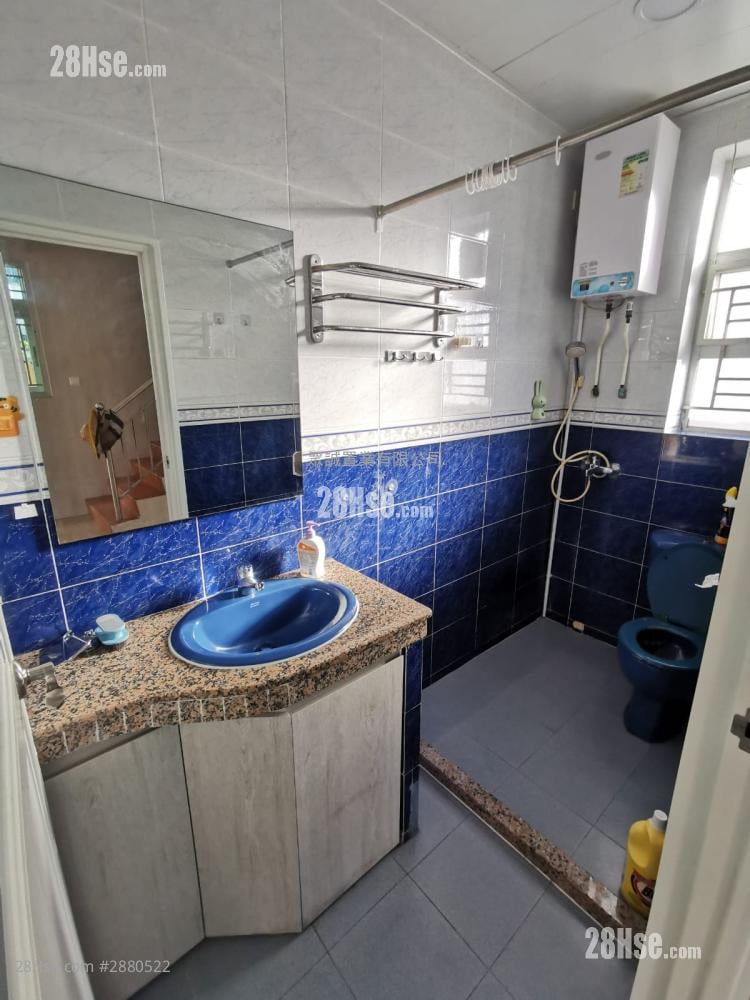 Village Rental 3 Bedrooms , 2 Bathrooms 1,400 ft²