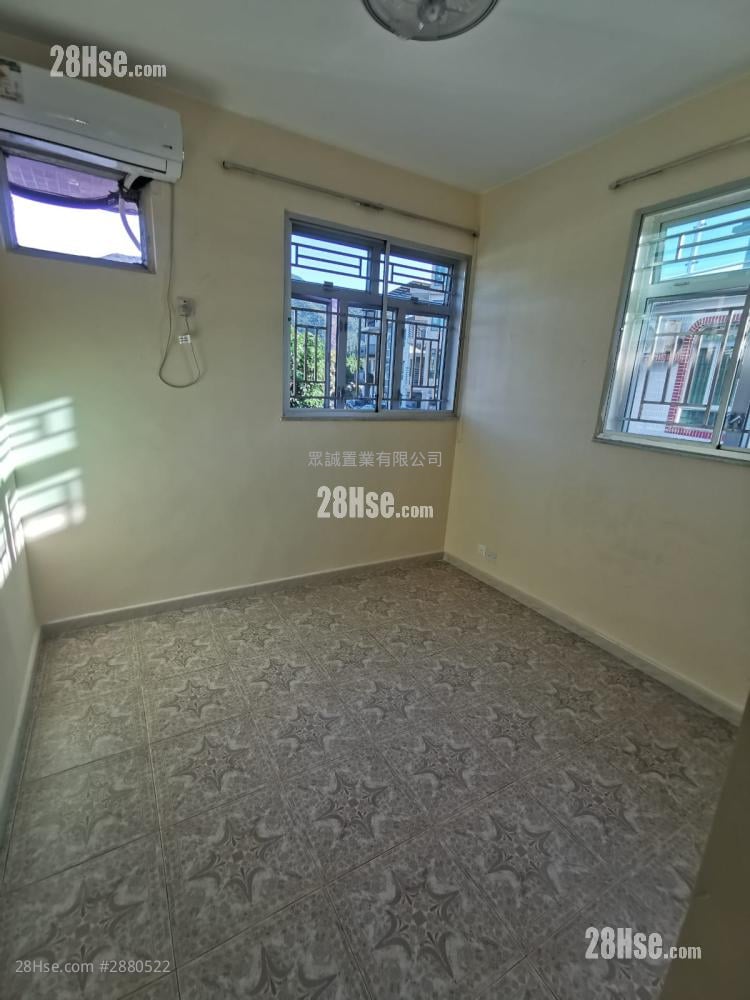 Village Rental 3 Bedrooms , 2 Bathrooms 1,400 ft²