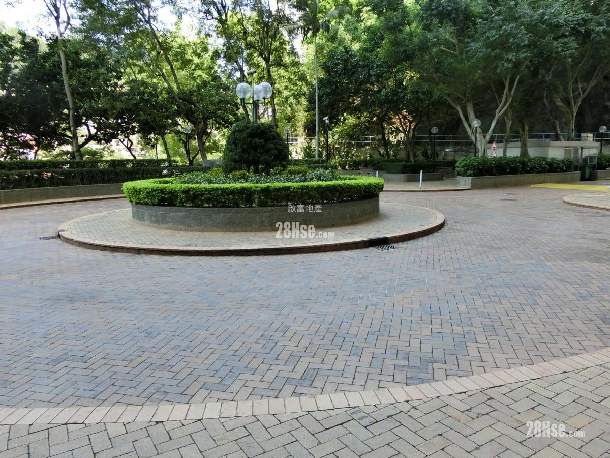 Kwai Yin Court Sell 3 Bedrooms , 1 Bathroom 554 ft²