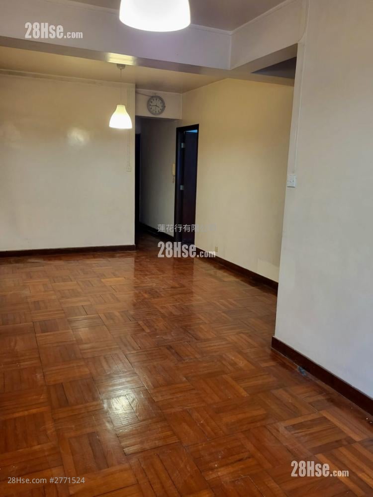 Tsui Man Court Sell 2 bedrooms , 1 bathrooms 598 ft²