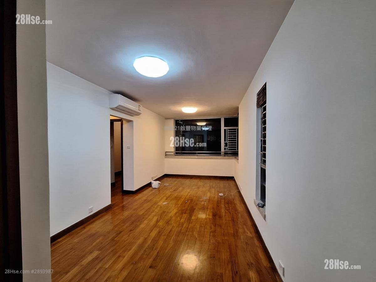 Le Billionnaire Rental 2 Bedrooms 541 ft² Le Billionnaire Rental 2 Bedrooms 541 ft²