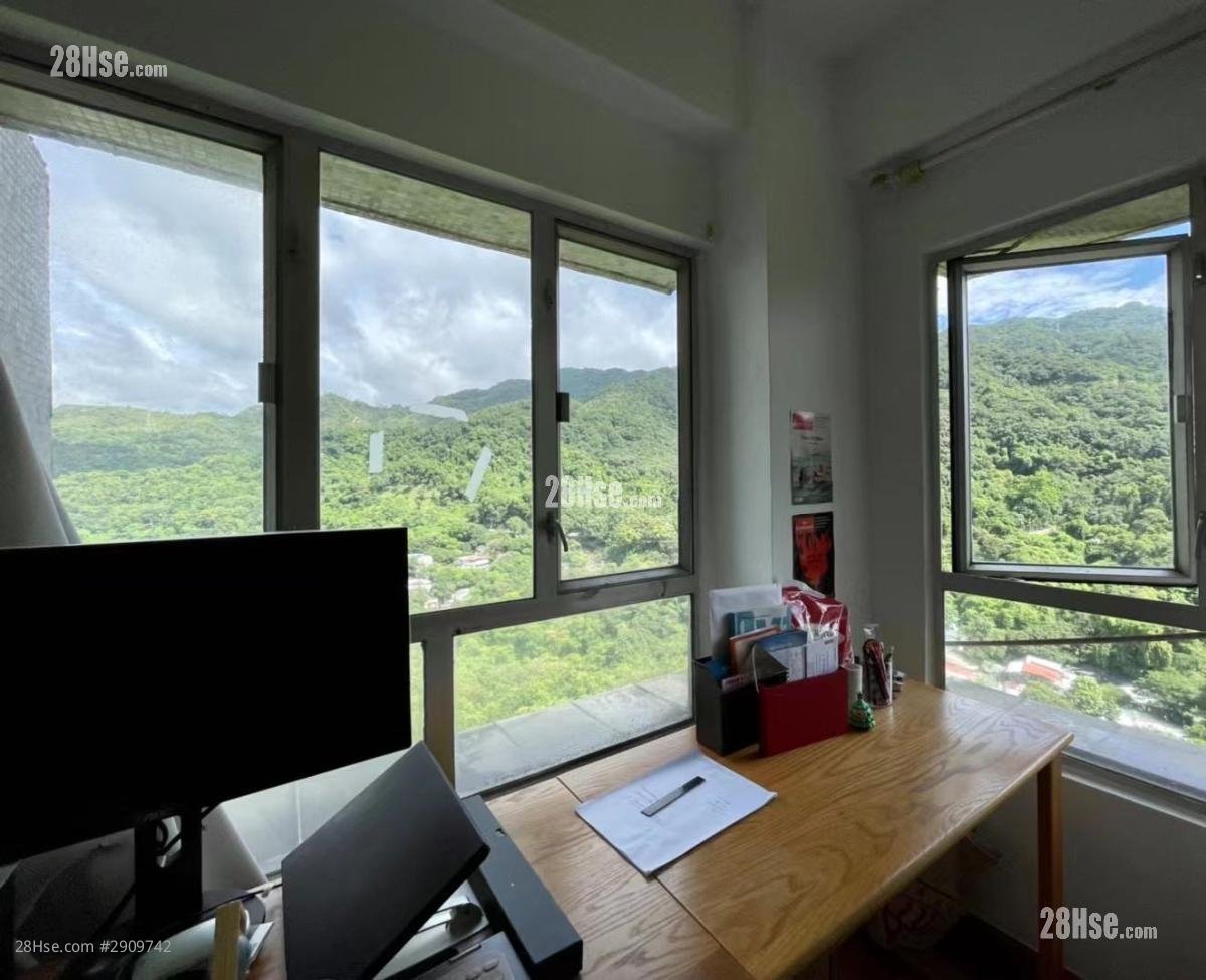 Golden Lion Garden Rental 2 Bedrooms , 1 Bathroom 500 ft²