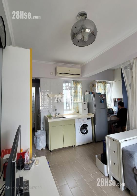 Tung Wui Building Sell 2 bedrooms , 1 bathrooms 290 ft²