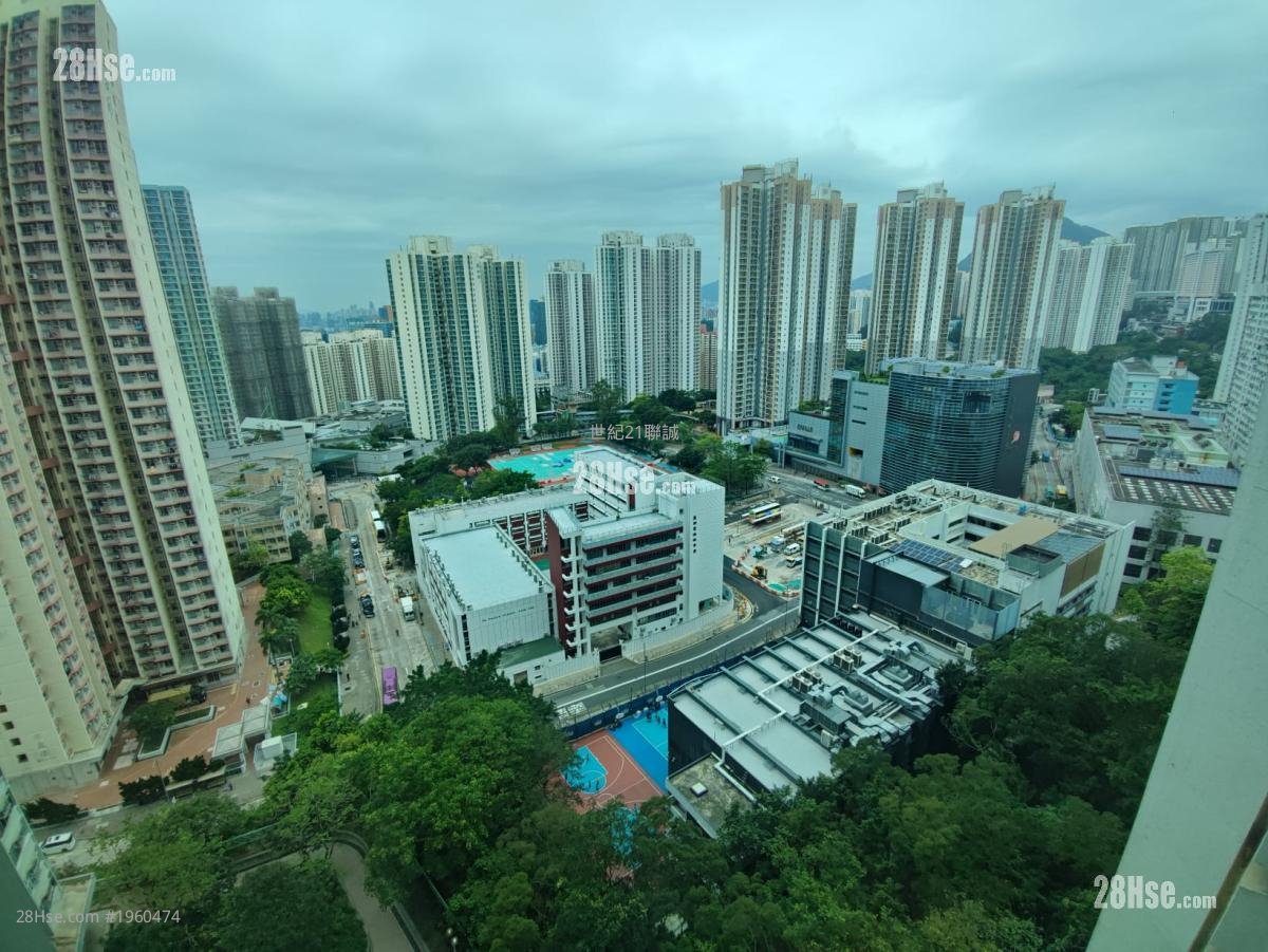 Hong Ying Court Sell 3 bedrooms , 1 bathrooms 531 ft²