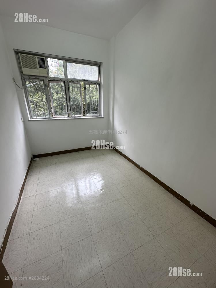 Sincere Western House Rental 1 Bedroom , 1 Bathroom 270 ft²