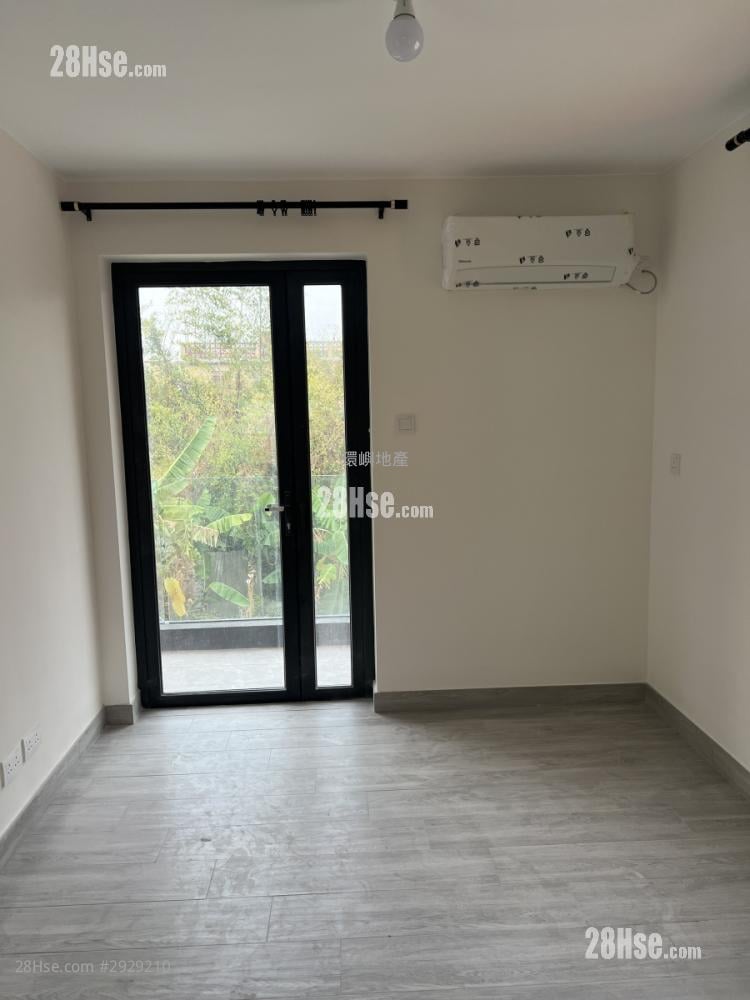 Village Rental 1 Bedroom , 1 Bathroom 300 ft²