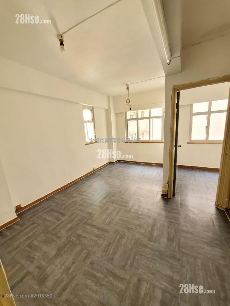 Wah Fat Building Sell 2 bedrooms , 1 bathrooms 304 ft²