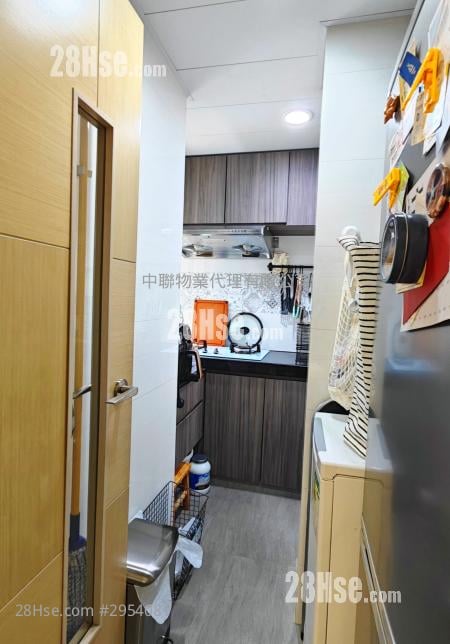 好运中心 售盘 2 房 , 1 浴室 348 平方尺