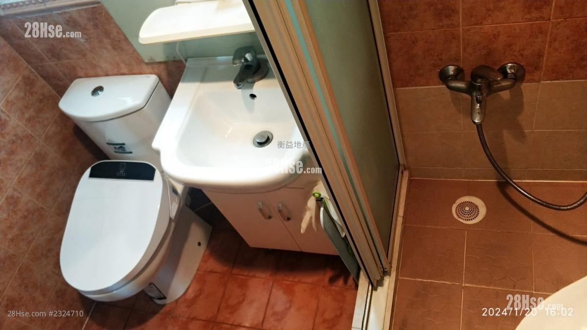 Marina Lodge Rental 2 Bedrooms , 1 Bathroom 290 ft²