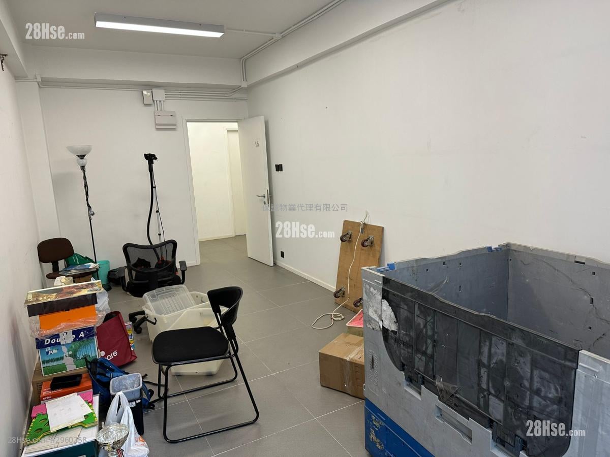 长庆工业大厦 租盘 200 平方尺