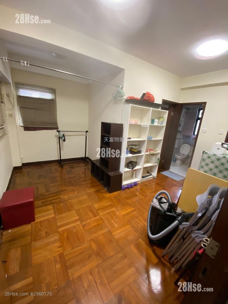 Tak Yue Mansion Rental 1 bedrooms , 1 bathrooms 315 ft²