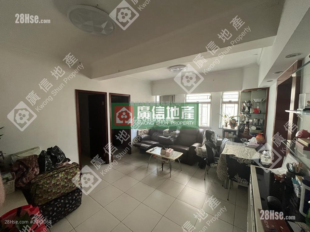 Wing Sum Building Sell 2 bedrooms , 1 bathrooms 493 ft²
