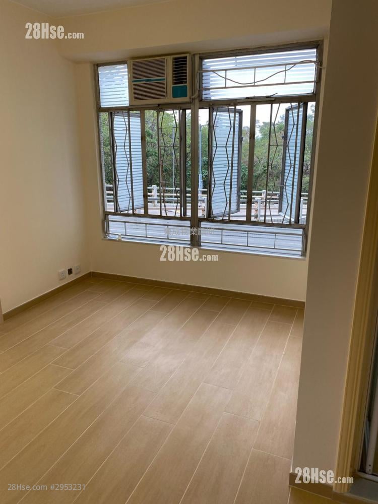 Ching Lai Court Rental 2 bedrooms 440 ft²