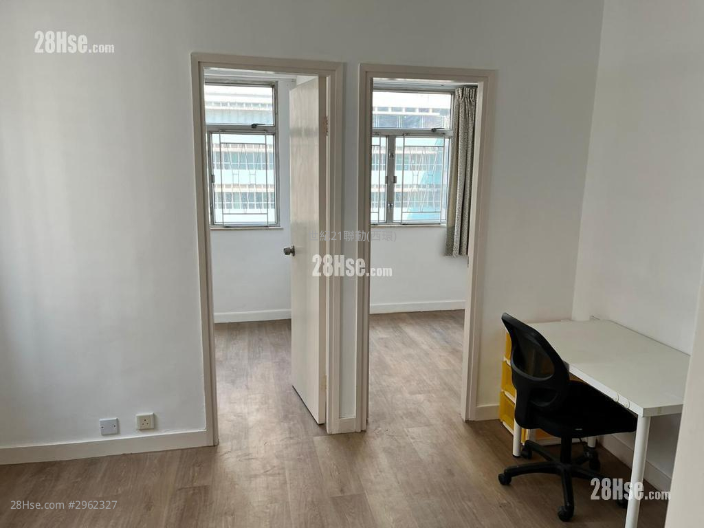 Wing Cheung Building Sell 2 bedrooms , 1 bathrooms 295 ft²