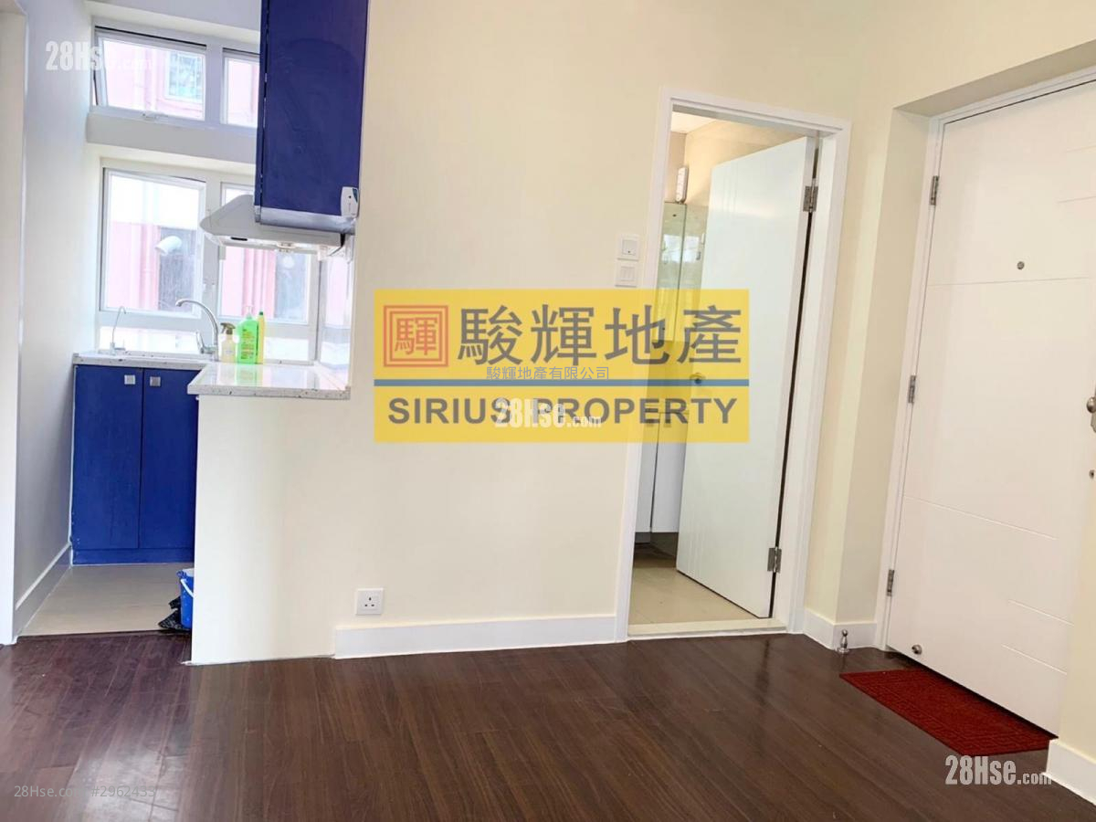 Wing Tai Building Sell 2 bedrooms , 1 bathrooms 367 ft²