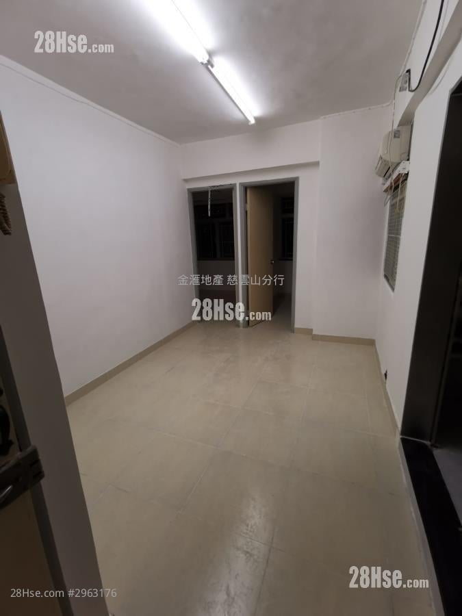 Tsui Fung Building Sell 2 bedrooms , 1 bathrooms 318 ft²