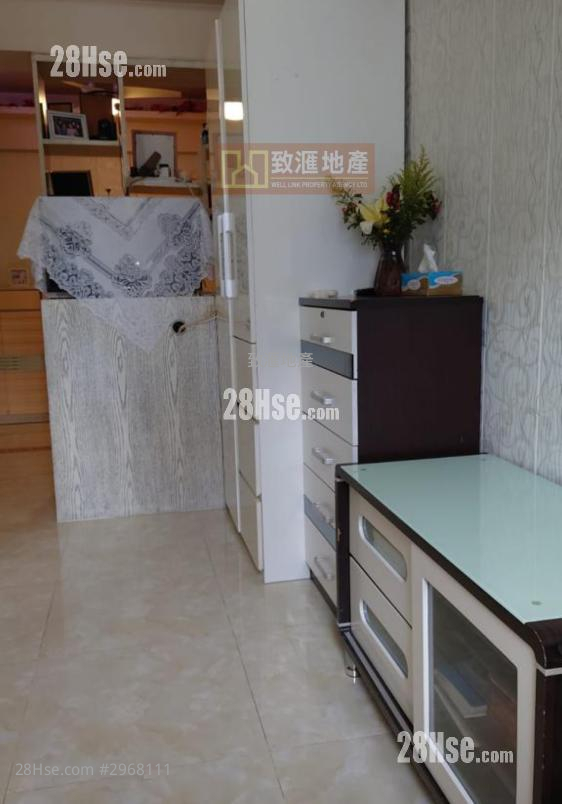 Tak Cheong Building Sell 2 bedrooms 390 ft²