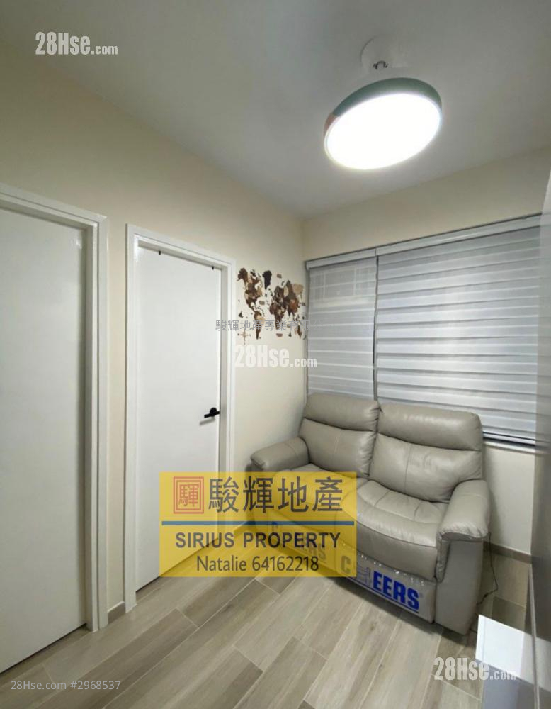 Hing Lung Building Sell 2 bedrooms , 1 bathrooms 270 ft²