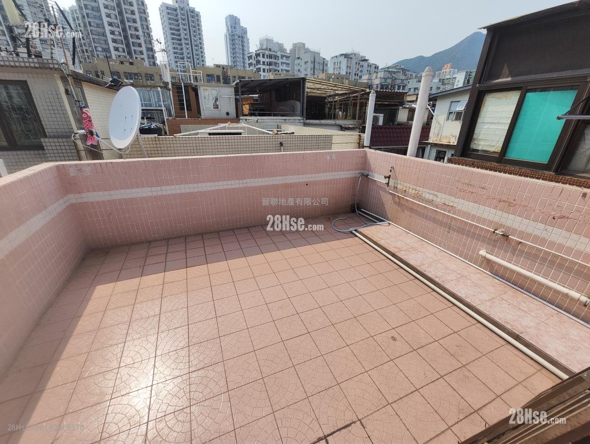 Tai Wai Village Sell 2 bedrooms , 1 bathrooms 400 ft²