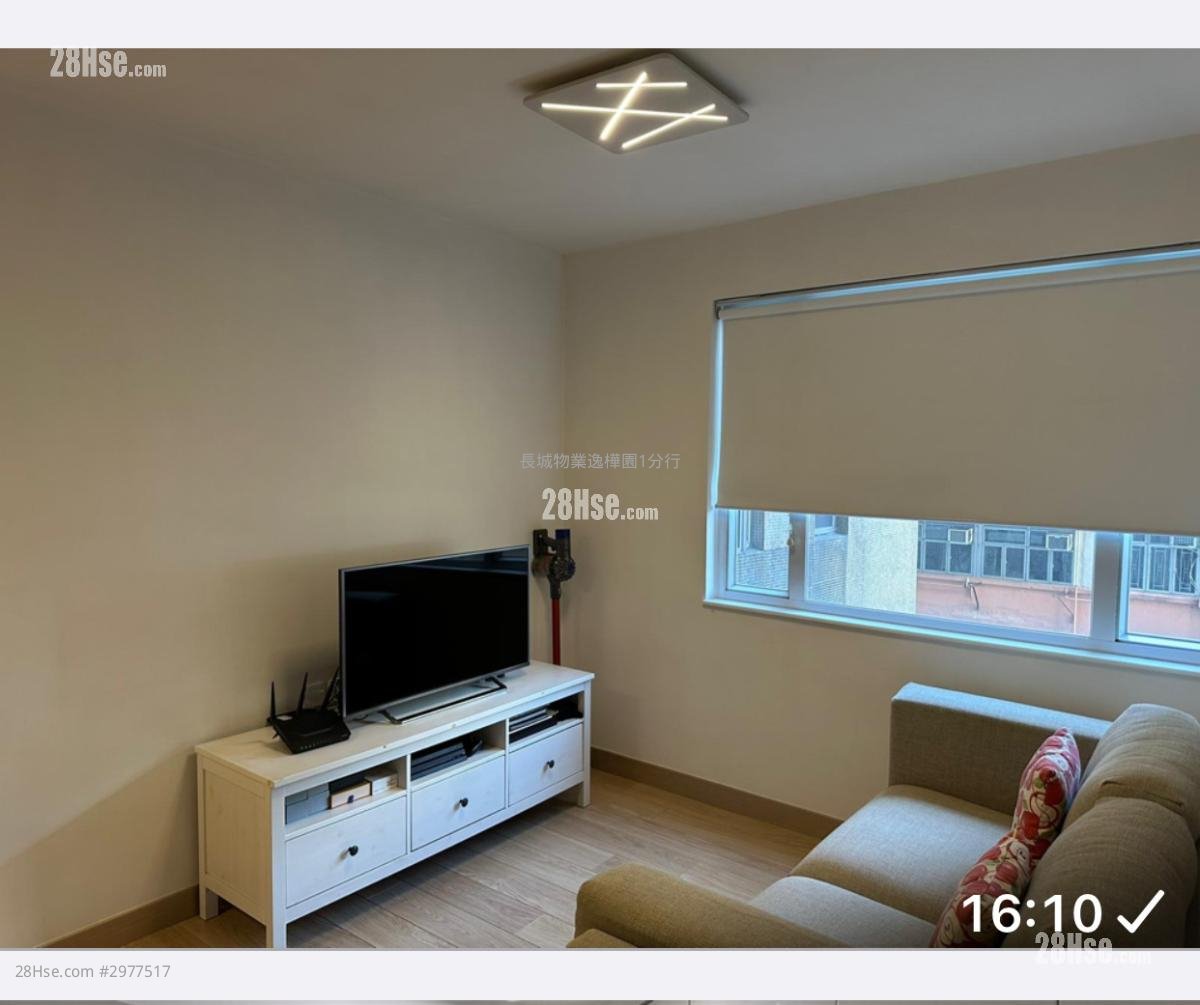 Hoi Kwong Court Sell 2 bedrooms , 1 bathrooms 469 ft²