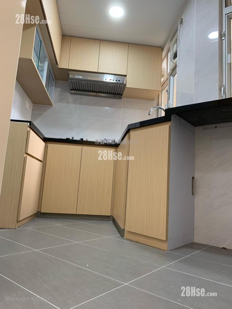 Yee Tsui Court Sell 2 bedrooms , 1 bathrooms 466 ft²