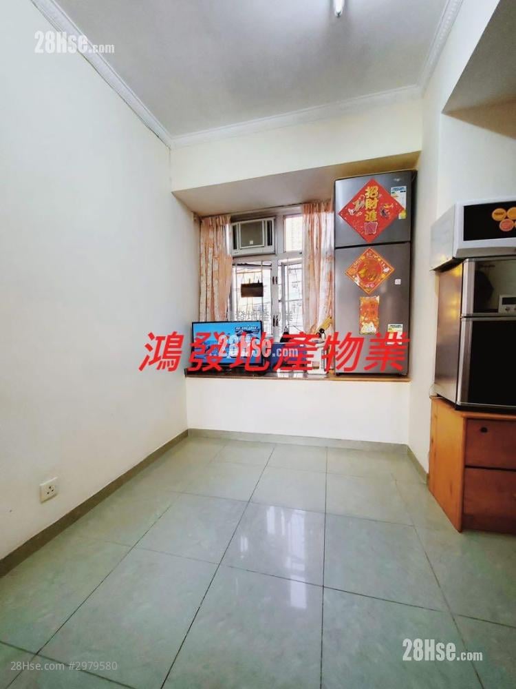 Chi Fai Court Sell 3 bedrooms , 1 bathrooms 338 ft²