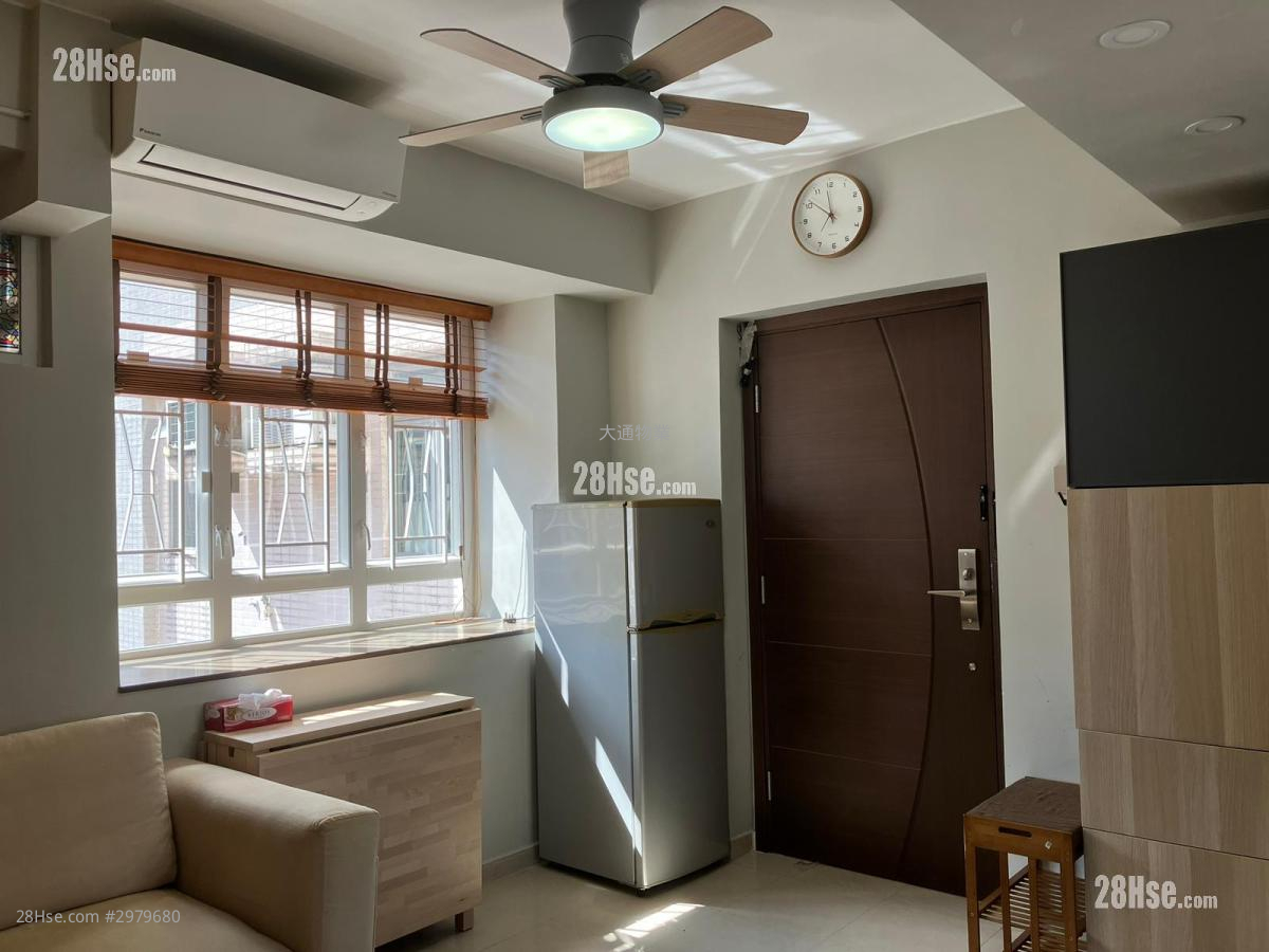 Hand Cheong Court Sell 2 bedrooms , 1 bathrooms 332 ft²