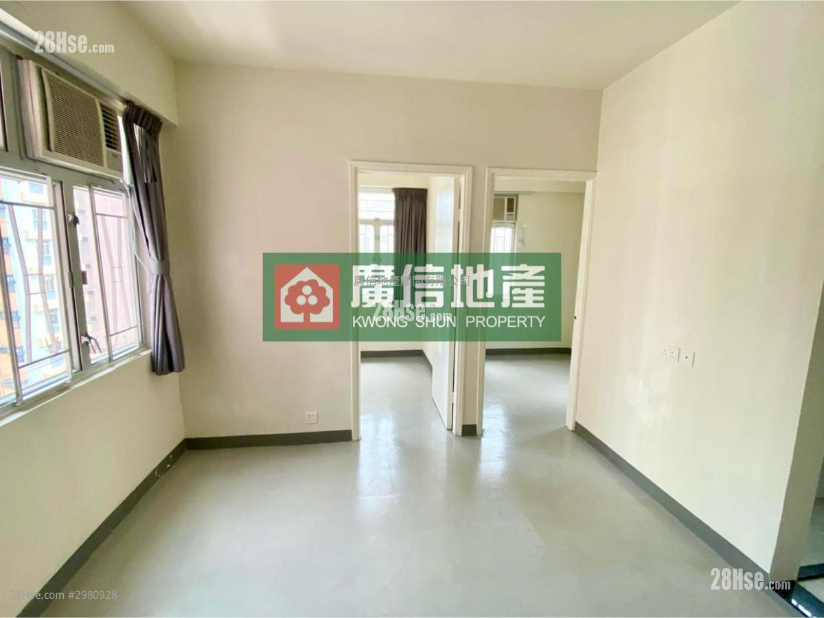Yue King Building Sell 2 bedrooms , 1 bathrooms 318 ft²