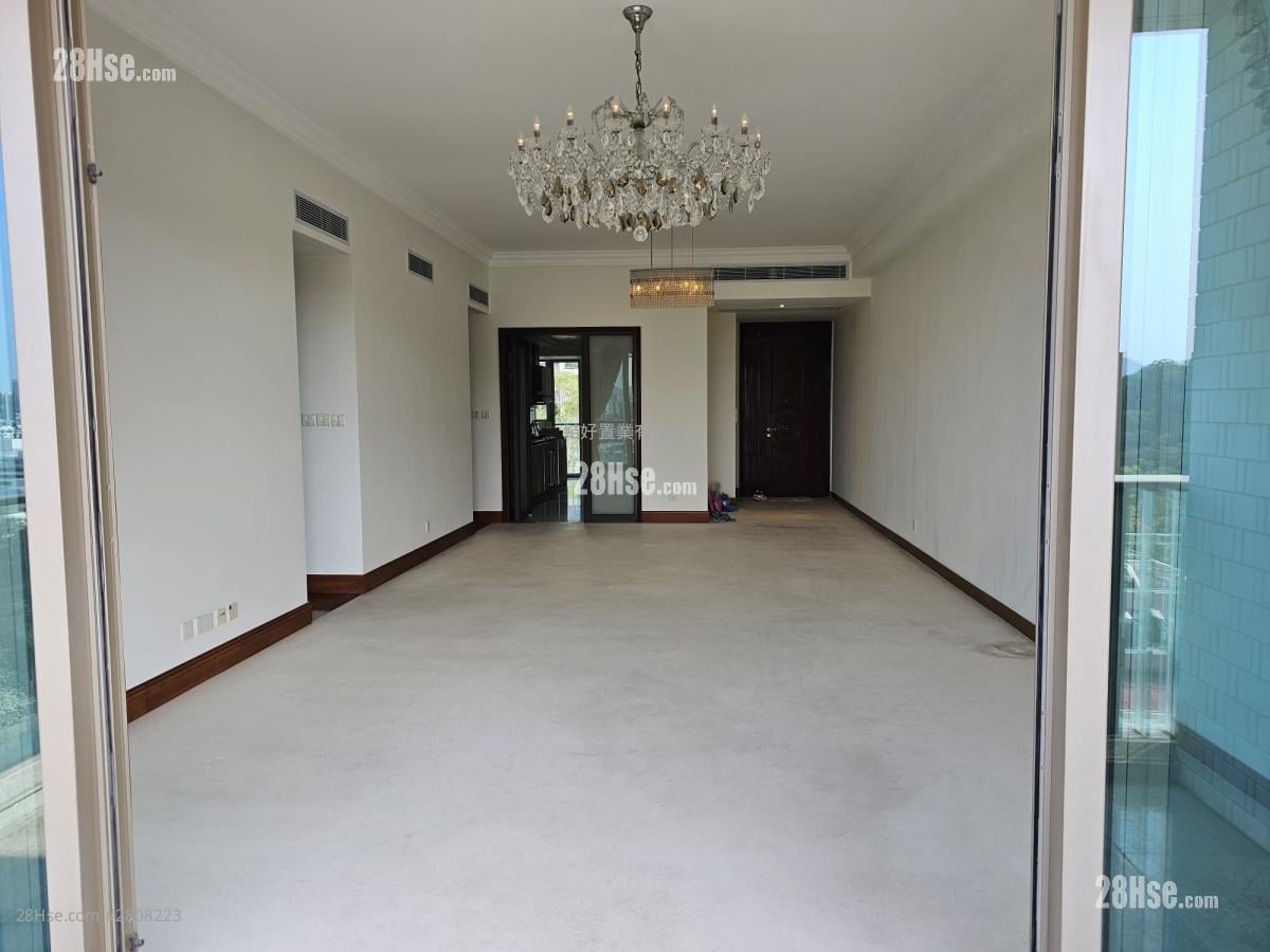 逸珑 租盘 4 房 , 4 浴室 1,661 平方尺