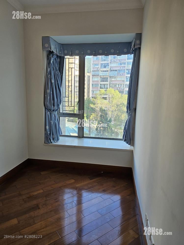 逸珑 租盘 4 房 , 4 浴室 1,661 平方尺