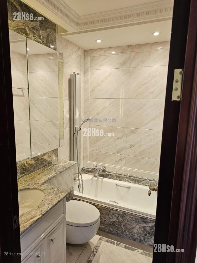 逸珑 租盘 4 房 , 4 浴室 1,661 平方尺