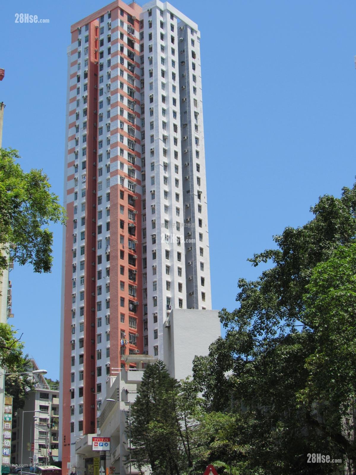 Yue Fai Court Sell 2 bedrooms 384 ft²