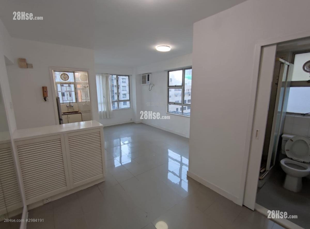 Ying Fai Court Sell 2 bedrooms , 1 bathrooms 465 ft²