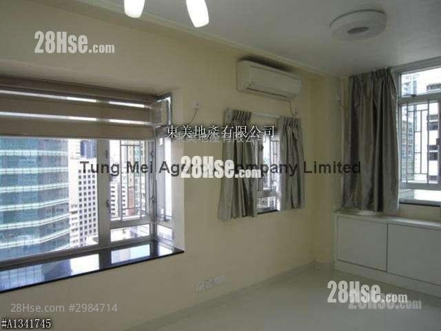 Lok Moon Mansion Sell 2 bedrooms , 1 bathrooms 424 ft²
