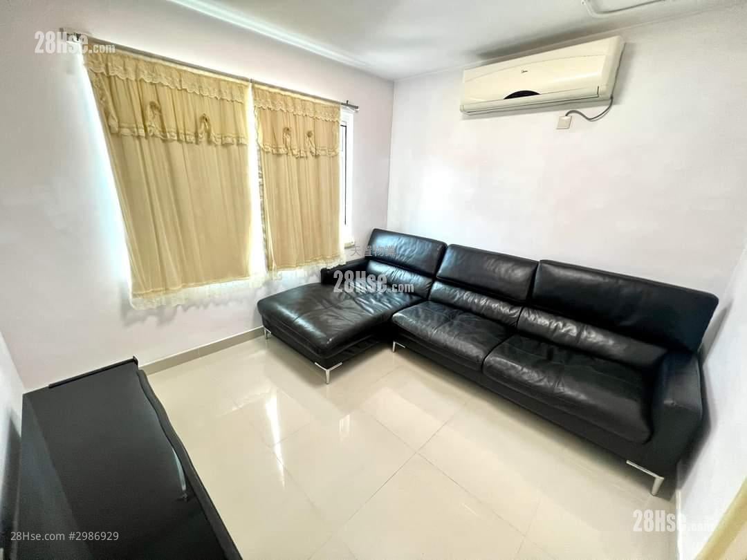 To Yuen Wai Sell 3 bedrooms , 1 bathrooms 700 ft²