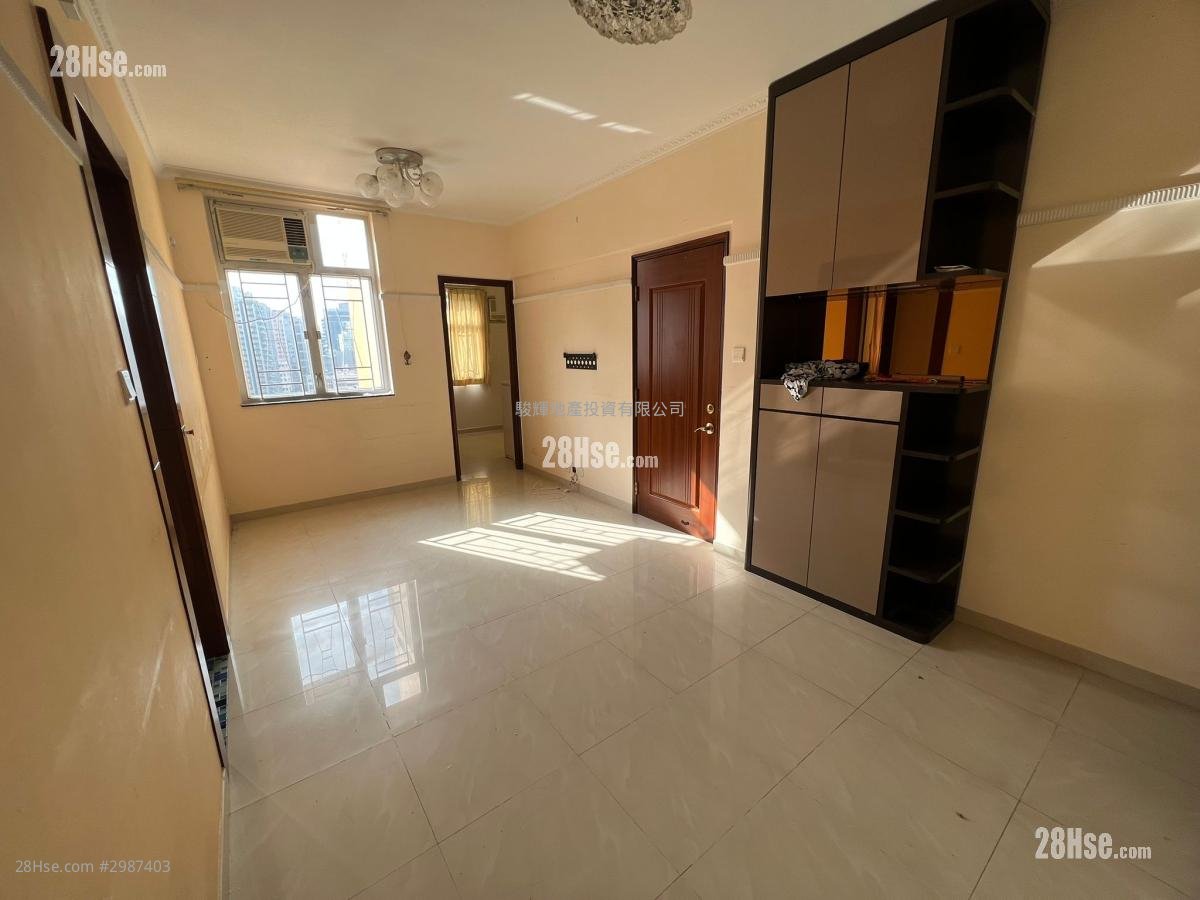 Sunfield Court Sell 2 bedrooms , 1 bathrooms 652 ft²
