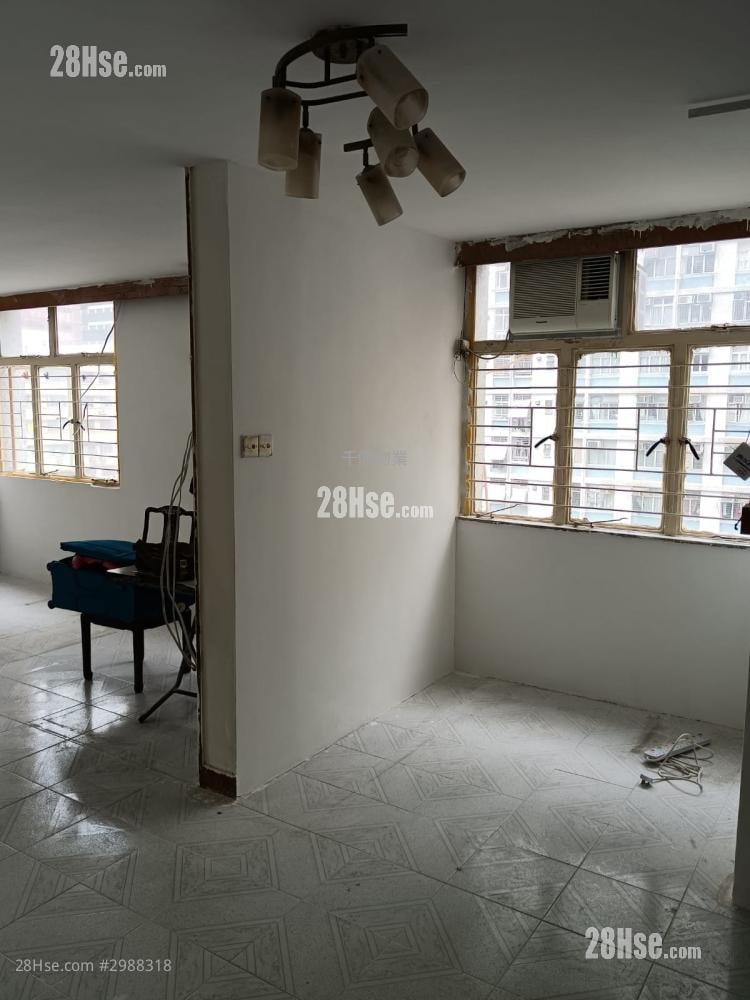 Kwai Hing Estate Sell 491 ft²