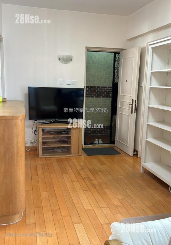 Wah Chi Mansion Sell 3 bedrooms , 1 bathrooms 409 ft²