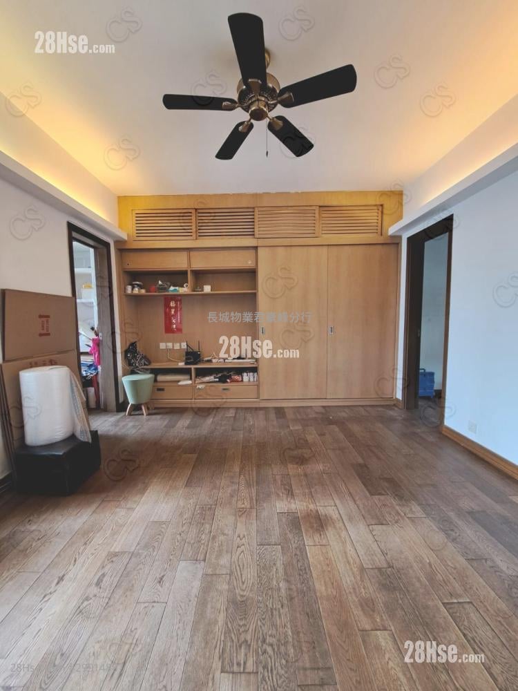 Kennedy Town Building Sell 2 bedrooms , 1 bathrooms 473 ft²