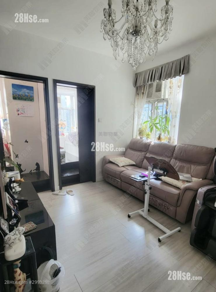Kwai Fong Terrace Sell 2 bedrooms 397 ft²