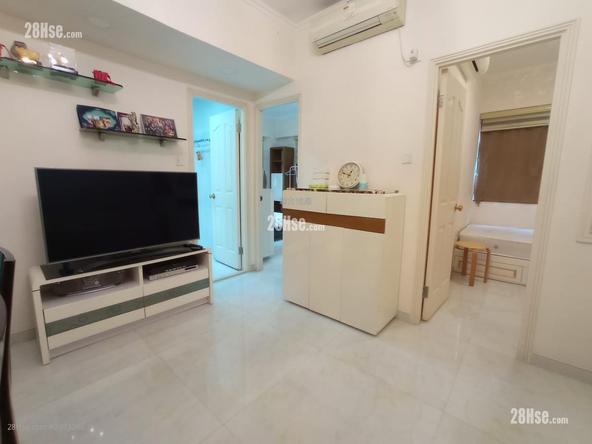 Yuet Ming Building Sell 2 bedrooms , 1 bathrooms 487 ft²