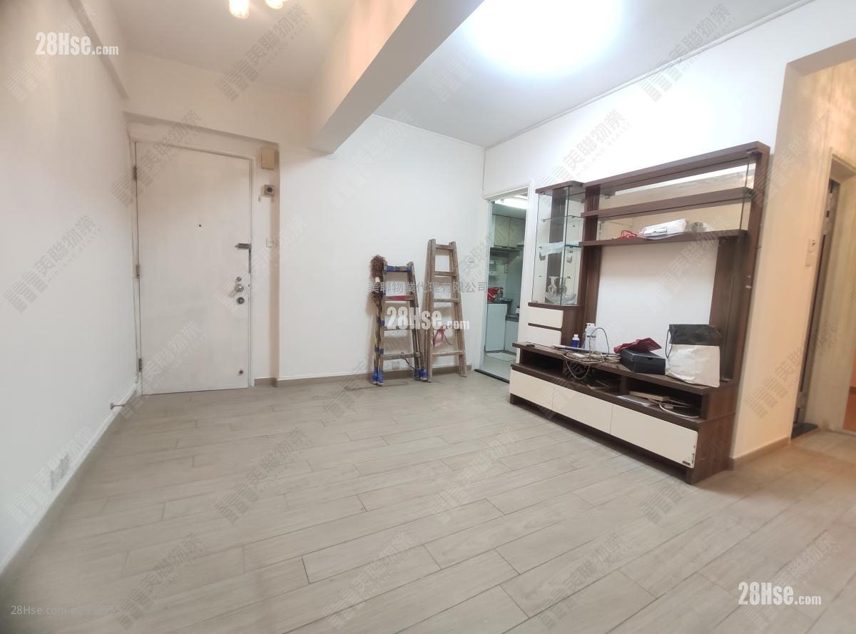 Man Yuen Building Sell 3 bedrooms 515 ft²